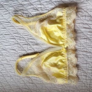 Lise Charmel Silk Triangle Bralette MEDIUM